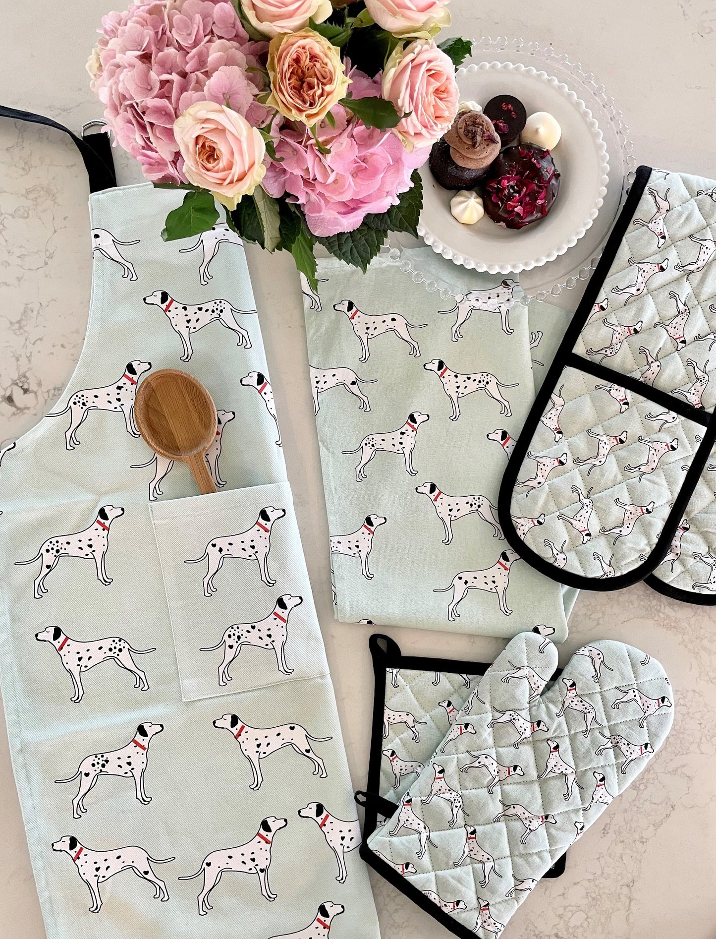 Dalmatian Oven Glove and Pot Holder set